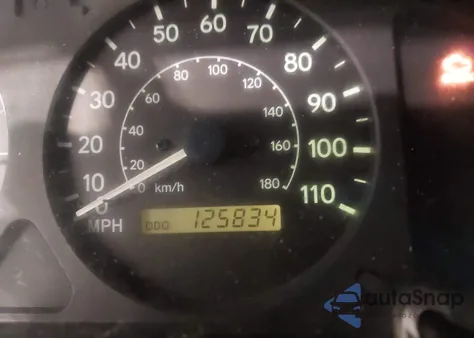 1999 Chevrolet Prizm z USA, uszkodzony, nr VIN 1Y1SK5287XZ433108